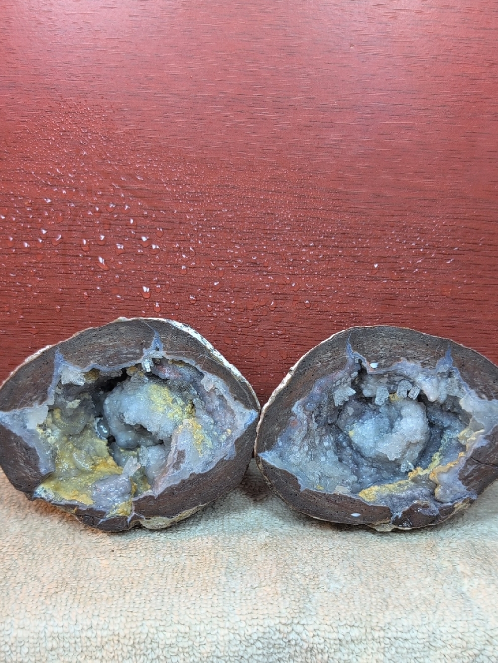 Dugway Geode #4 UV Light Reactive